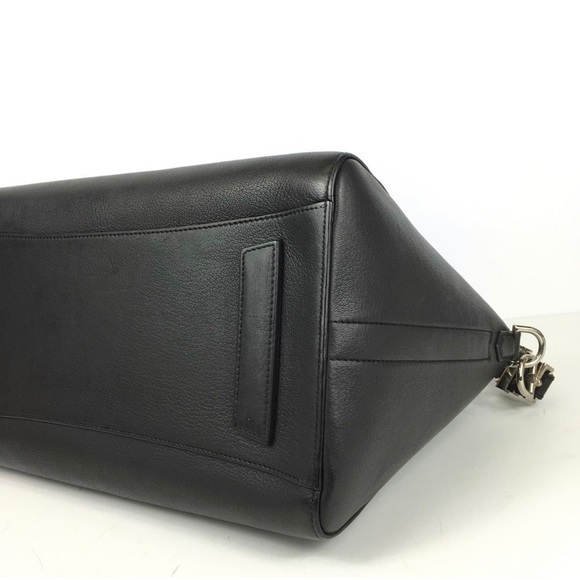 Authentic Givenchy Antigona - Picture 4 of 7